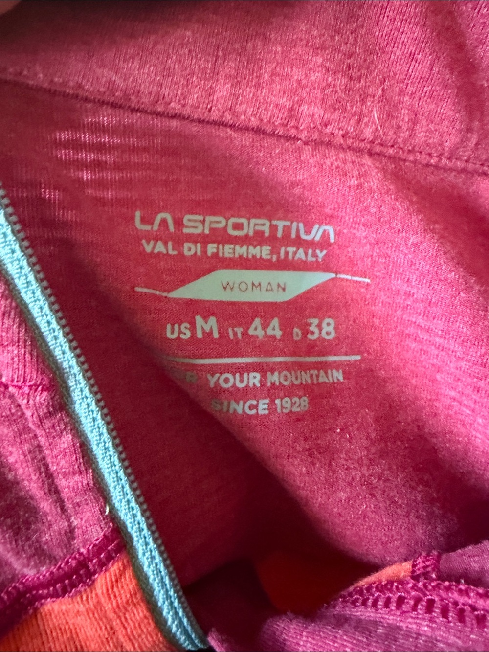 La Sportiva Women's Half-Zip Pullover in Coral & Magenta with Aqua Trim - Picture 4 of 4